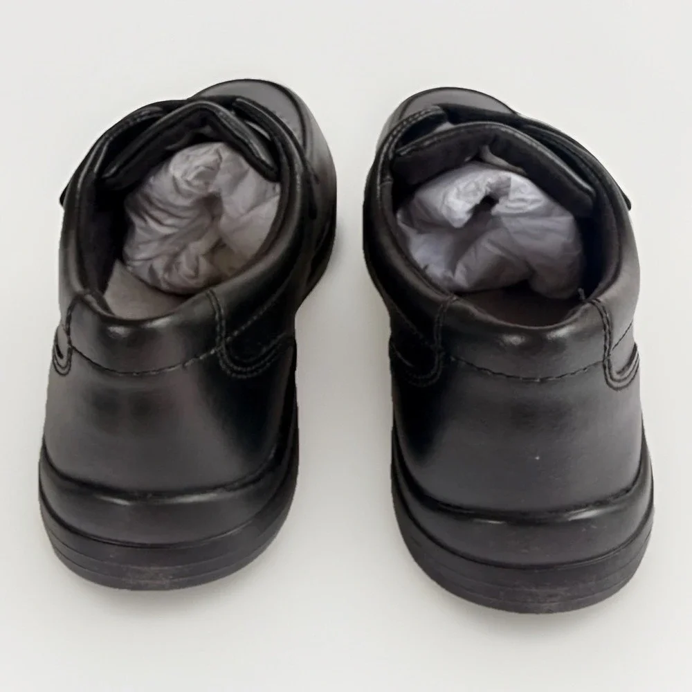 Hush Puppies HP853916 Boy's Size 2 M Leather Gavin School Slip On Shoes Black